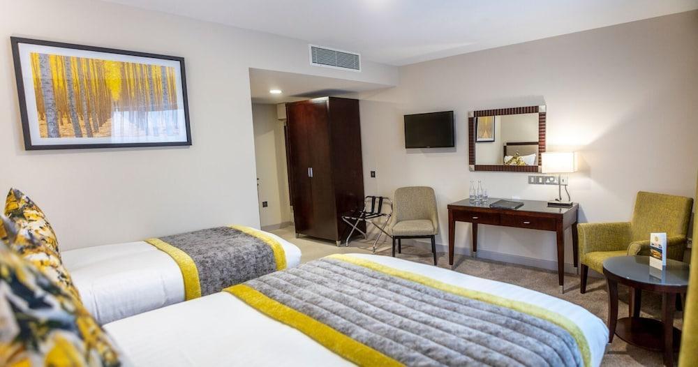 Mcgettigans Hotel Леттеркенни Экстерьер фото