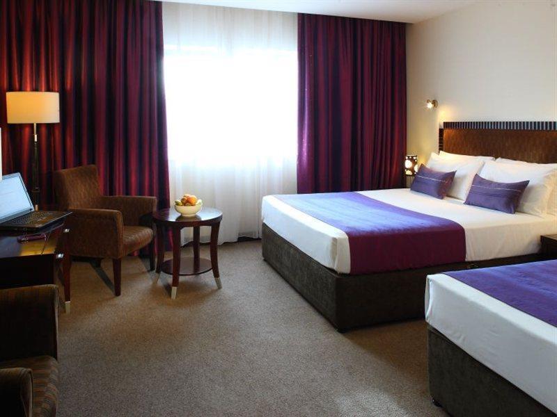Mcgettigans Hotel Леттеркенни Экстерьер фото